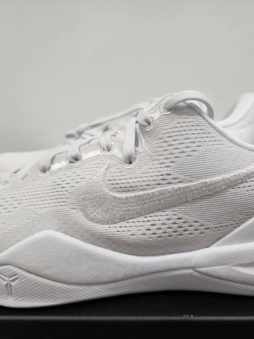 Nike Kobe 8 Protro Low Halo Triple White Men’s Size 11 DS FJ9364-100